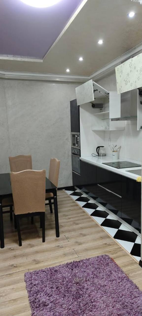 Nurly Tau 2Room Apartments Ałma Ata Zewnętrze zdjęcie