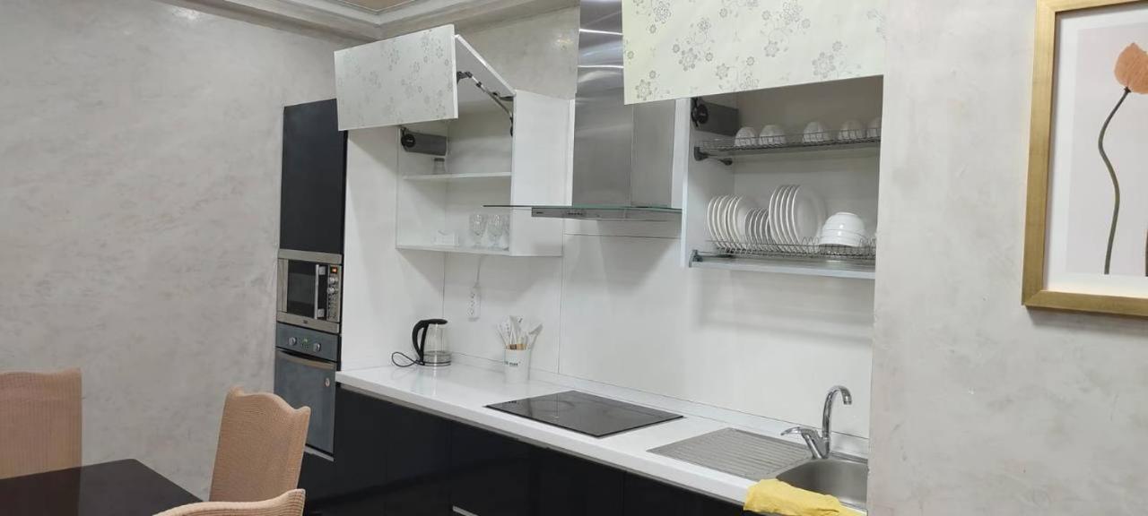 Nurly Tau 2Room Apartments Ałma Ata Zewnętrze zdjęcie